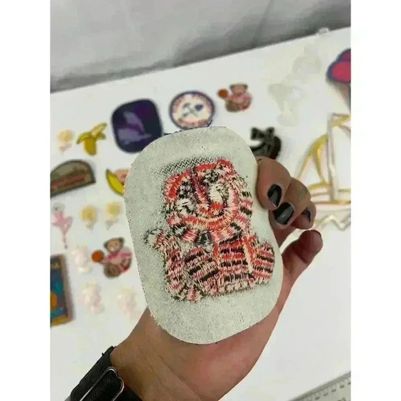 30 PC Assorted Sewing Applique Patches Iron on Sew On NEW Mixed Vintage - Picture 3 of 10